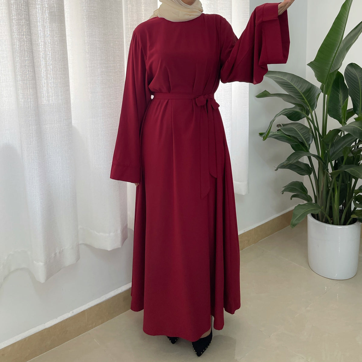 "Chic Comfort: Plus Size Muslim Dress Robes for Effortless Elegance"